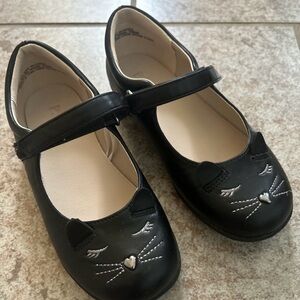 Girls Uniform Embroidered Cat Shoes